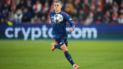 Леандро Троссард рассчитывает на еще один новый контракт с «Арсеналом» через несколько месяцев после подписания предыдущего соглашения